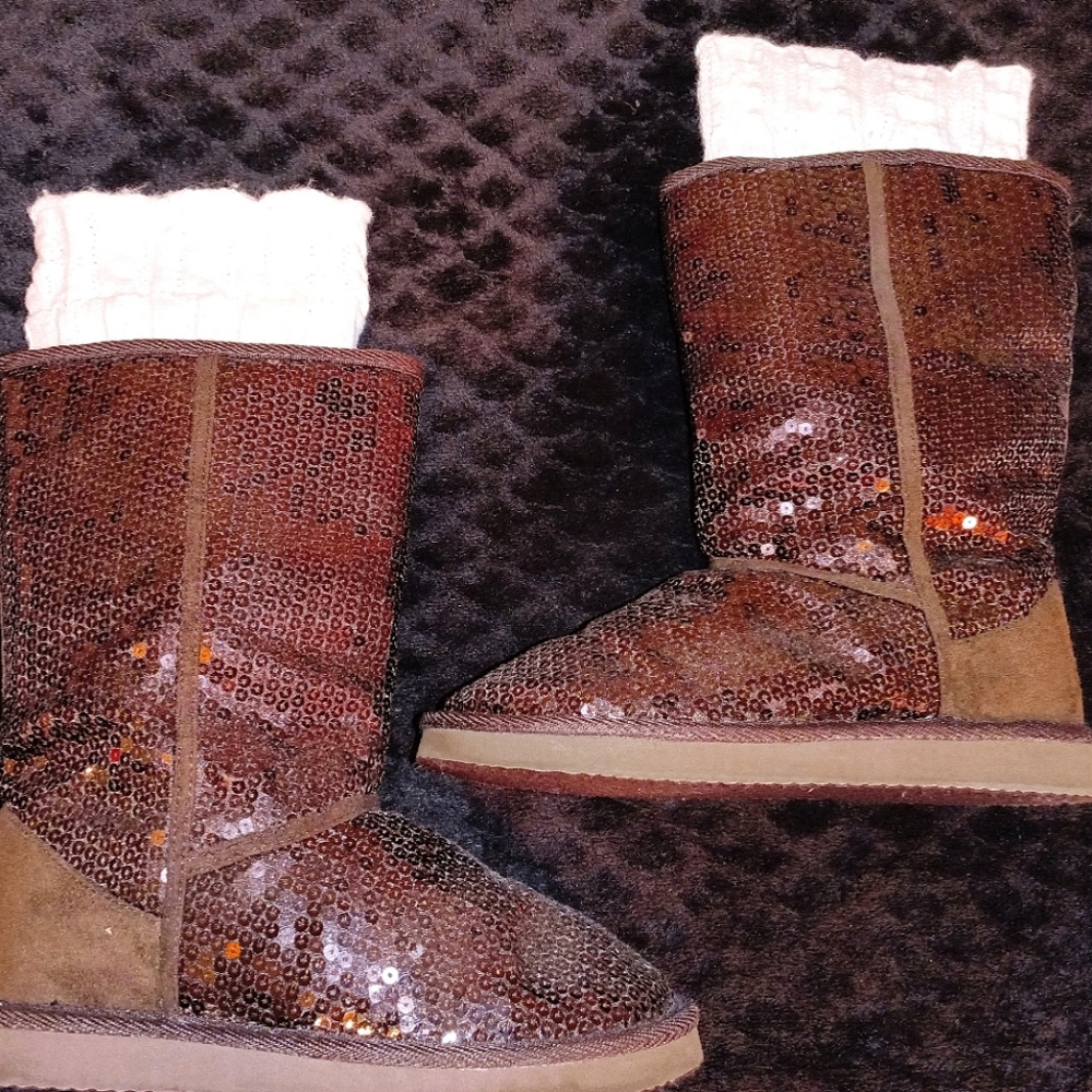 •Brand New• Karyn's Collection Sequin Boots